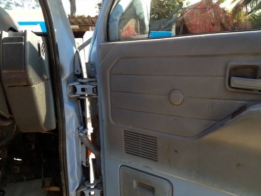 ขาย!! รถ 6 ล้อดัมพ์ 4 คิว ISUZU 120 แรง กระจกไฟฟ้า ฝาขาว ff ภาึคเหนือ ..