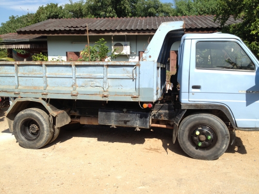 ขาย!! รถ 6 ล้อดัมพ์ 4 คิว ISUZU 120 แรง กระจกไฟฟ้า ฝาขาว ff ภาึคเหนือ ..