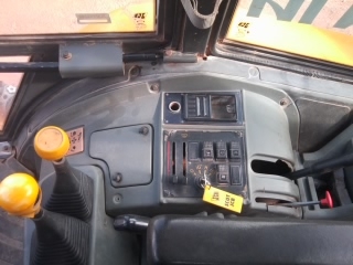 รถ jcb 4*4  site master 2เพลา พร้อมใช้