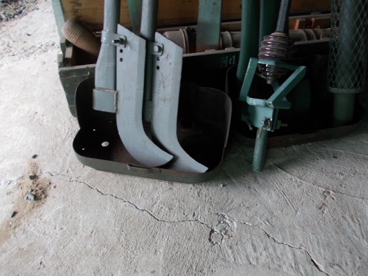 ขายยางรถจี๊ป700 ขอบ16 ของใหม่ราคาถูกครับ ขายยางรถจี๊ป700 ขอบ16 ของใหม่ราคาถูกครับ