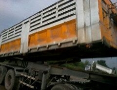 รถฮีโน่ 10 ล้อ หัวลาก FG1J  220 แรงม้า ปี 47 ( ขายแม่ลูก )