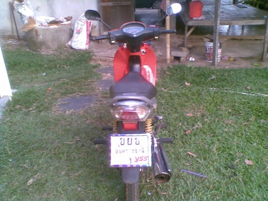 เวฟ 125 R รุ่นสตาร์มือ เป็นกุจแจใหญ่ ปี 48