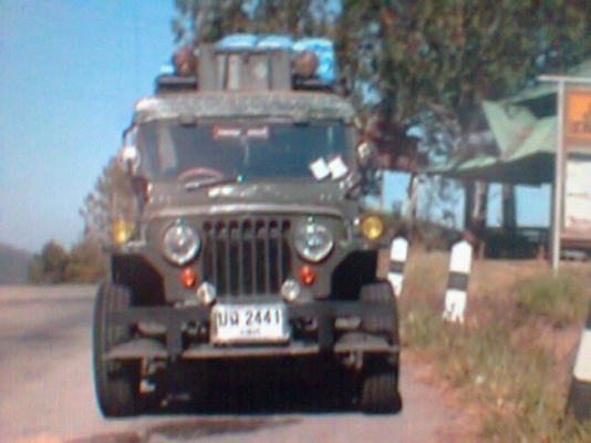 ขายจิีฟวิลลี่ เครื่อง TOYOTA  2400 ขับ 2 เครื่องดี เกียร์ดี รถสวย ราคาเบาๆ  โทร.081-1945710