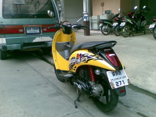 Scoopy-i รถสวยวิ๊ง(ล้อแม็กซ์) ปี 2554 ราคาเบาๆ 26900 บาท Scoopy-i รถสวยวิ๊ง(ล้อแม็กซ์) ปี 2554 ราคาเบาๆ 26900 บาท