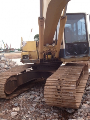ขายรถ KOMATSU PC200-5/สภาพ90\%&rlm; สนใจติดต่อคุณรัตนศักดิ์ โทร.081-7621704