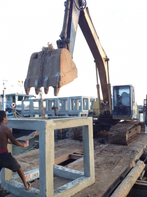 ขายรถ KOMATSU PC200-5/สภาพ90\%&rlm; สนใจติดต่อคุณรัตนศักดิ์ โทร.081-7621704