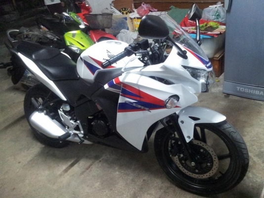 ขา่ยCBR150i 65000 หรือเเลก4สูบทุกชนิดคับ