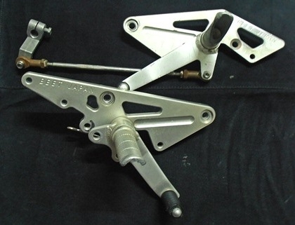 ขาย มือเเบรค + มือครัช ant lion // โช๊ค SHOWA  // ล้อแม็กนีเซี่ยม SF