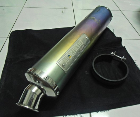 ขาย มือเเบรค + มือครัช ant lion // โช๊ค SHOWA  // ล้อแม็กนีเซี่ยม SF