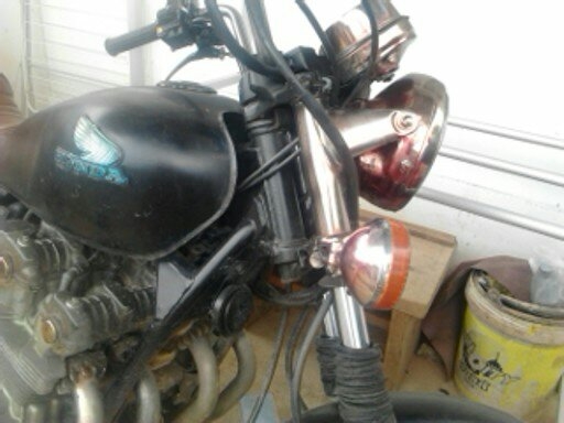 ขาย CB 750 ทะเบียนพร้อมโอน