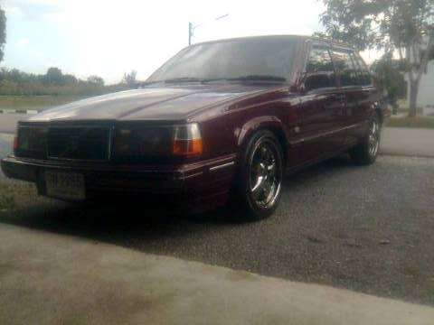 ขาย- Volvo 940 ปี 93 สีแดง เปลี่ยนจากเครื่องเดิมเป็น 1 J , A/T , ติด LPG