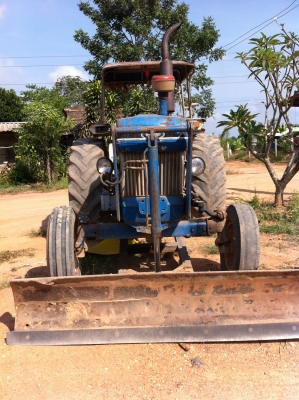 ขายรถไถ Ford 6600 ราคา 350000 ต่อรองได้