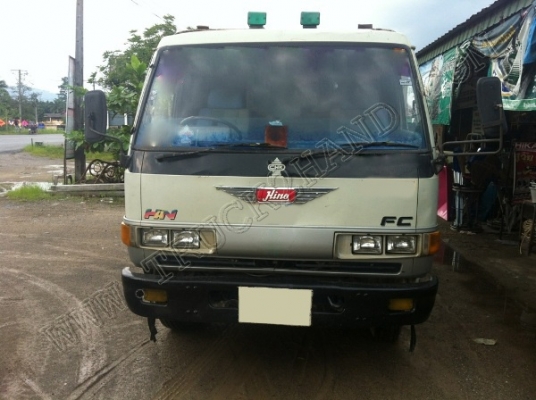 รถบรรทุก 6 ล้อดั๊มพ์ ยี่ห้อ HINO รุ่น FC 120 แรงม้า