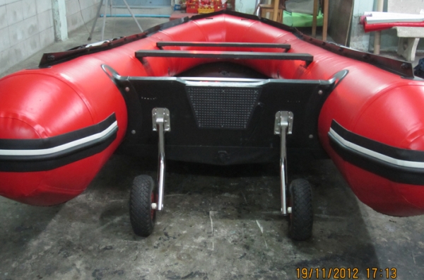 ขายเรือยางพื้นอลูมิเนียม  390