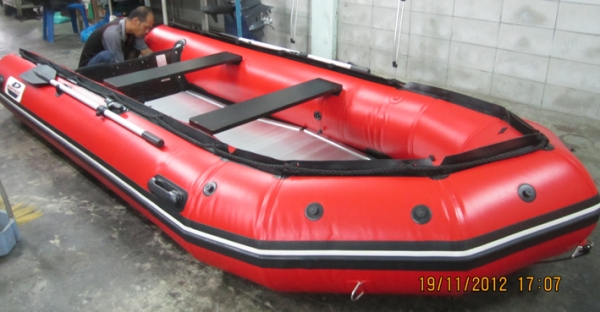 ขายเรือยางพื้นอลูมิเนียม  390