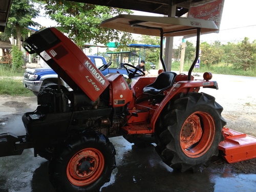 ขายรถไถ KUBOTA L3408 พร้อมอุปกรณ์ตัดหญ้า 1.2 m ของใหม่