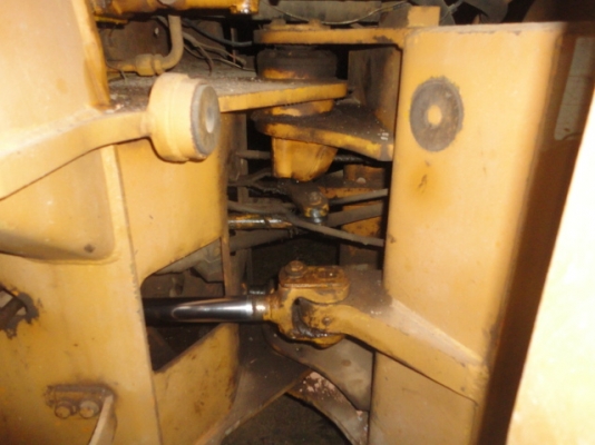 KOMATSU 515 มีเอกสาร ปั้มดี เครื่องดีค่ะ KOMATSU 515 มีเอกสาร ปั้มดี เครื่องดีค่ะ