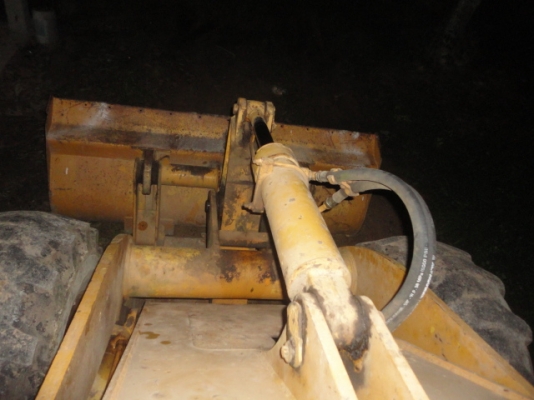 KOMATSU 515 มีเอกสาร ปั้มดี เครื่องดีค่ะ KOMATSU 515 มีเอกสาร ปั้มดี เครื่องดีค่ะ
