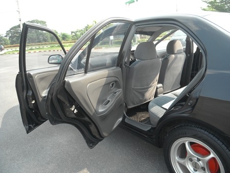 ขาย ท้ายเบนท์ รุ่น 1.8 ท็อป เกียร์ออร์โต้ รถสวย ดูดี มีเสน่ห์ สภาพพร้อมใช้