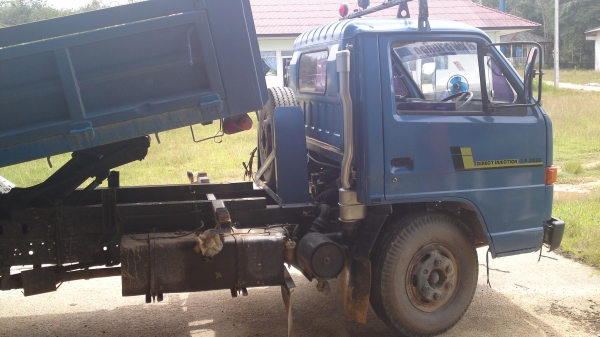 6ล้อดั้ม ( เสี่ยสั่งลุยแท้ ) ISUZU NPR59LU5FM ปี 38 ราคาเบาๆ