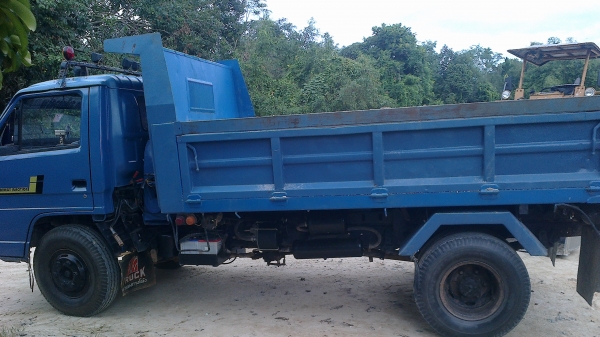 6ล้อดั้ม ( เสี่ยสั่งลุยแท้ ) ISUZU NPR59LU5FM ปี 38 ราคาเบาๆ