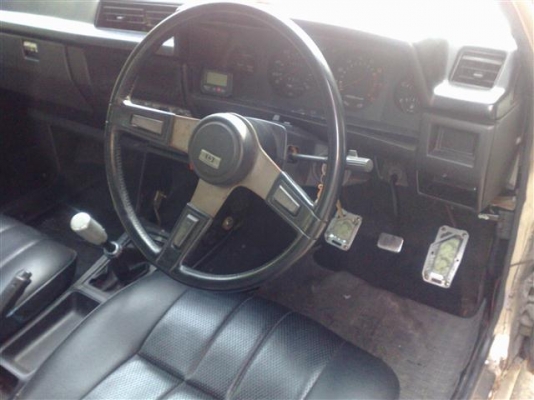 ดัสสัน cityboy B310 4 ประตู 20000 ราคานี้แค่2วัน ดัสสัน cityboy B310 4 ประตู 20000 ราคานี้แค่2วัน