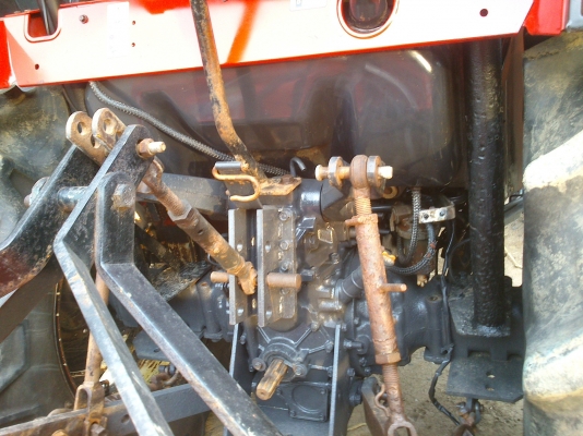 ขาย ยันม่า 45  คันนี้ทํางานเร็วดันปรับนาดีไวใจได้เลยครับ