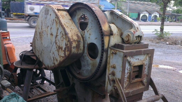 เครื่องตัดเหล็กแผ่น/ฉาก/เพลา นครปฐม 086-3514415 แบงค์