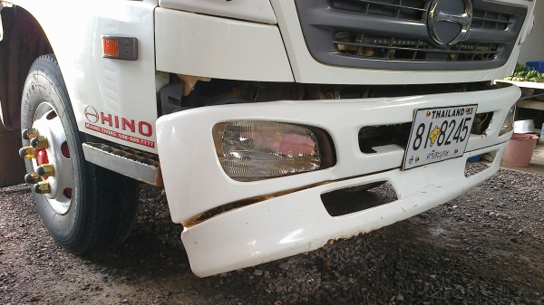 ขายกันชนหกล้อ HINO MEGA FC9J ของติดมากับรถ