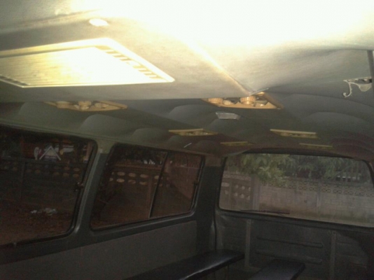 ขาย รถตู้ toyota ปี 93 เครื่อง 2500 .