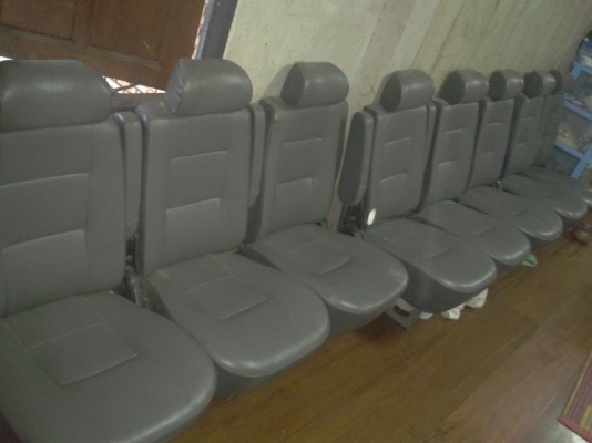 ขาย รถตู้ toyota ปี 93 เครื่อง 2500 .