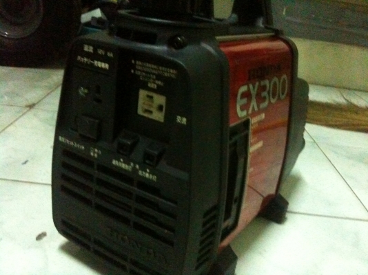 เครื่องปั่นไฟ 110 V.กระเป๋าหิ้วมือสอง ญี่ปุ่นพร้อมใช่้ 550 W. มีวีดีโอสาธิตการทำงาน