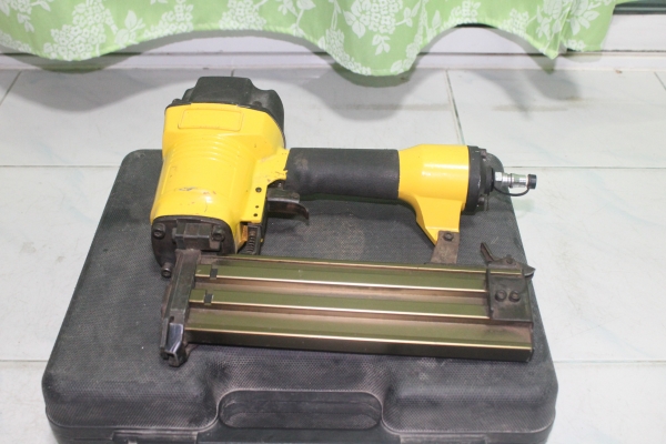 ปืนยิงแม๊กลม( ขาเดี่ยว ) รุ่น ST-64 สภาพพร้อมใช้งานครับ