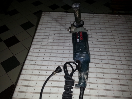 ขายหินเจียขนาดใส่ใบ7นิ้วยี่ห้อBOSCHรุ่นGWS20-230พร้อมใช้งานราคาไม่แพงคับ