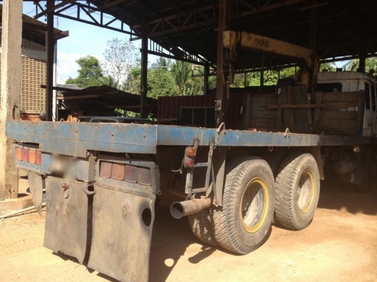 รถมิตซู 10 ล้อ FN517  ติดเครน 3 ตัน  195 แรงม้า ปี 39  สนใจติดต่อ  081 - 6079515