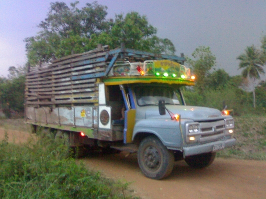 ขาย 10ล้อหัวยาวสภาพสวยมากๆ 2เพลาดั๊ม สโลว์ ขาย 10ล้อหัวยาวสภาพสวยมากๆ 2เพลาดั๊ม สโลว์