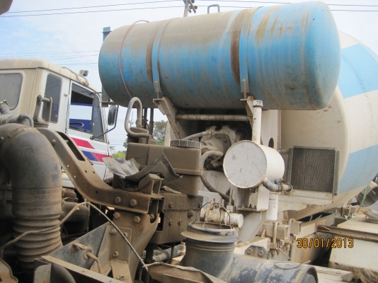 ขายรถบรรทุกNISSUN CONVOY10ล้อ2เพลาโม่ปูน สภาพดี รถห้างแท้ พร้อมใช้งานครับ