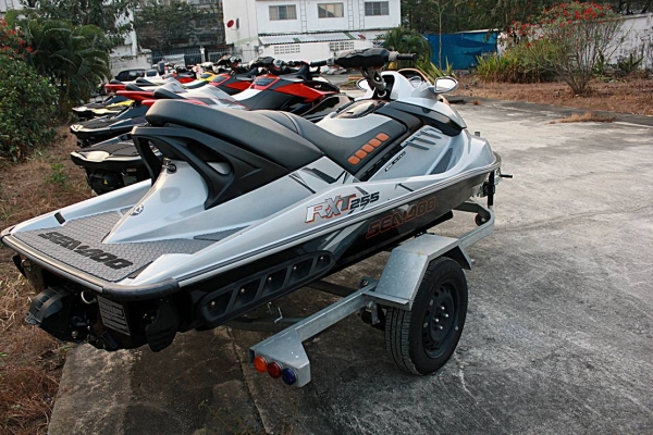 Seadoo-RXT-X 255HP ปี2009-SUPERCHARGED-4STROKE Seadoo-RXT-X 255HP ปี2009-SUPERCHARGED-4STROKE