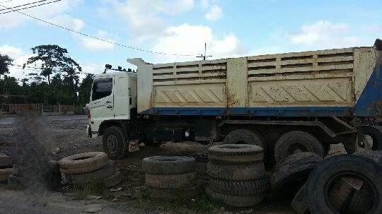 รถฮีโน่ 10 ล้อดั๊ม  FM1J 260 แรงม้า ( ขายแม่ลูก )    สนใจติดต่อ 081 - 6079515