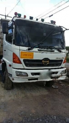 รถฮีโน่ 10 ล้อดั๊ม  FM1J 260 แรงม้า ( ขายแม่ลูก )    สนใจติดต่อ 081 - 6079515