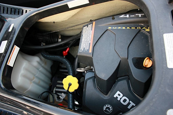 Seadoo-RXT215ปี2007-SUPERCHARGED-4STROKEใช้ไป30ชั่วโมง Seadoo-RXT215ปี2007-SUPERCHARGED-4STROKEใช้ไป30ชั่วโมง