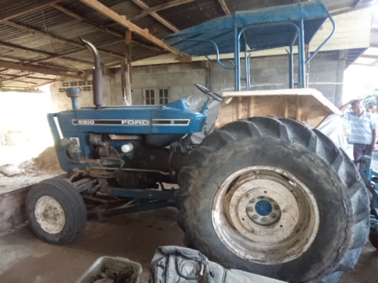 ขายรถไถฟอร์ด77 T3 อุปกร์4ชิ้น สภาพพร้อมใช้