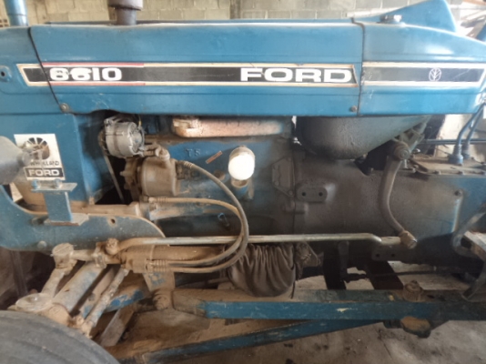 ขายรถไถฟอร์ด77 T3 อุปกร์4ชิ้น สภาพพร้อมใช้