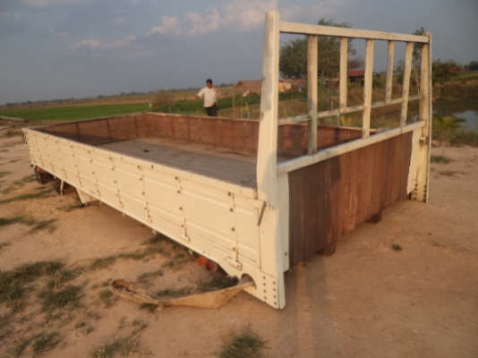 ขายกะบะรถ6ล้อ ยาว5.50 สภาพสวยๆพร้อมยกใสใช้งานได้เลยคับ