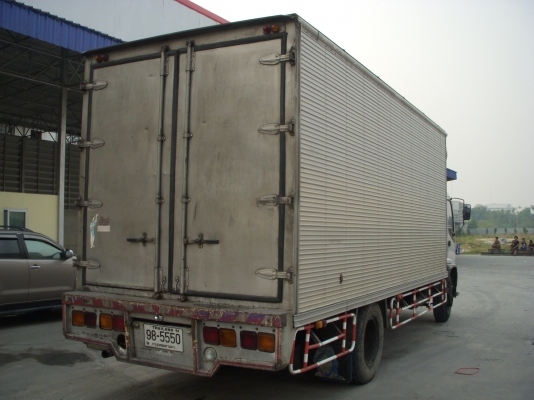 6ล้อFTRตู้ทึบยาว6.50ม195HP 6ล้อFTRตู้ทึบยาว6.50ม195HP