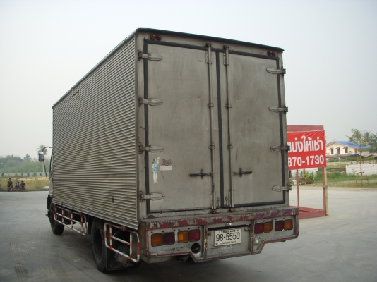 6ล้อFTRตู้ทึบยาว6.50ม195HP 6ล้อFTRตู้ทึบยาว6.50ม195HP