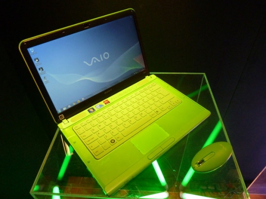 ขายด่วนถูกๆเลยจ้า มาก่อนได้ก่อน!!!โน๊ตบุ๊ค Sony vaio รุ่น C series