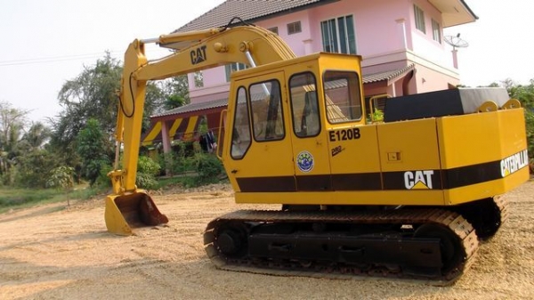 ขายแมคโค มิตซูบิชิ (แคตเตอร์ พิลล่าร์) เก่าญี่ปุ่น ไม่เคยใช้งานในไทย สวยพร้อมใช้