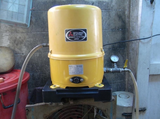 ขายปั้มน้ำ Mitsubishi 200 W สภาพสวยมาก ใช้น้อยผลิตปี 53 รับประกันคุณภาพ ดูประวัติขายผมได้ครับ