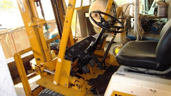 ขายโฟล์คลิฟท์ โคมัตสุ FC20-10 ดีเซล 2 ตัน เก่าญี่ปุ่น